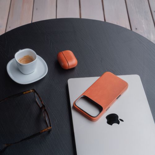 The Art of Practical Gifting: Luxury Tech Accessories for the Modern Professional